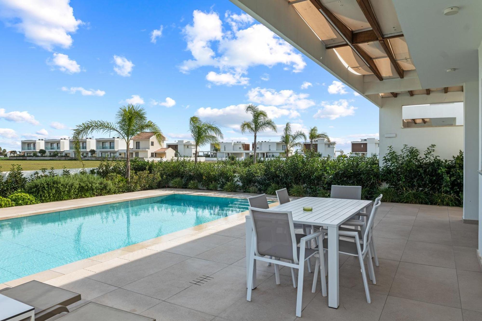 Serenity Waves Villa 20 Larnaca Exterior photo